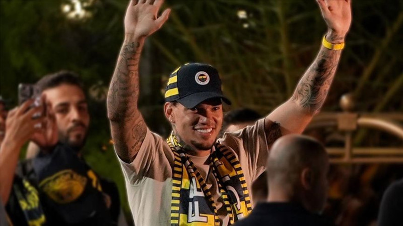 Fenerbahçe'de Galatasaray derbisinin faturası kesilmeye devam edecek! Yıldız isim de gönderiliyor - Resim: 3