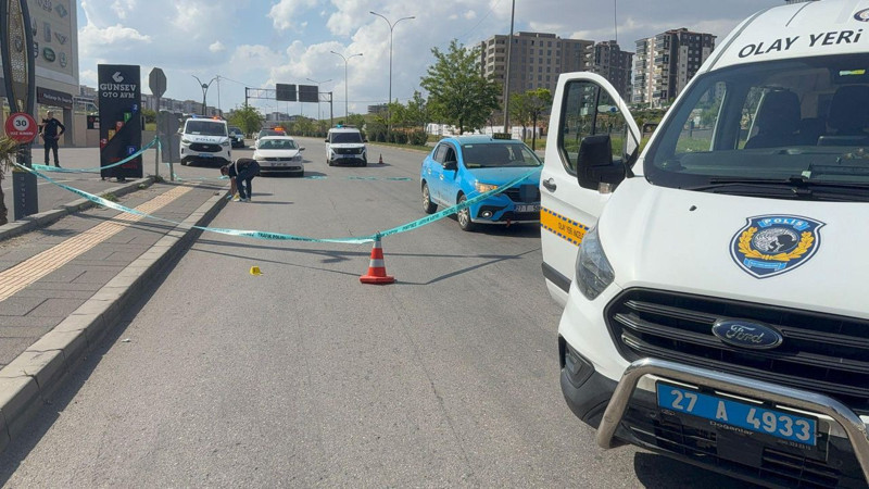 Gaziantep'te akılalmaz olay! Taksiciyi rehin alıp polisle çatıştı: Kıskıvrak yakalandı - Resim: 7
