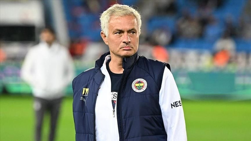 Mourinho Real Madrid'e ilk olarak yıldız ismi istedi! Fenerbahçe taraftarı yıkılacak - Resim: 5