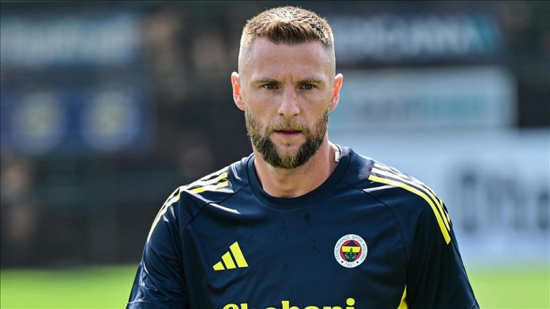 Mourinho Real Madrid'e ilk olarak yıldız ismi istedi! Fenerbahçe taraftarı yıkılacak - Resim: 7