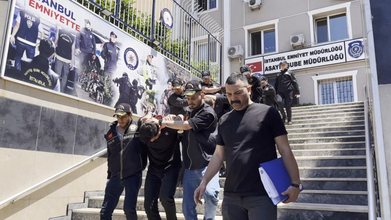 İstanbul'un göbeğinde kanlı hesaplaşma! İş yerinde dehşet: 12 kurşunla öldürüldü - Resim: 9