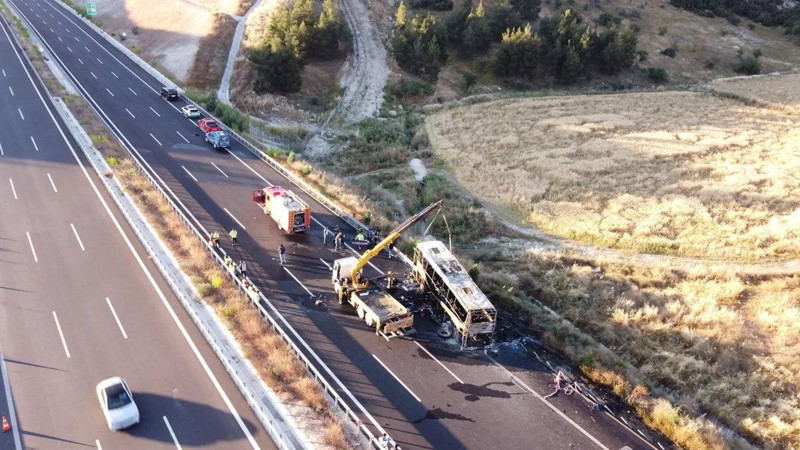 Denizli'deki kazada kahreden detay! Kargaşada kapıya sıkışıp can vermişler - Resim: 5