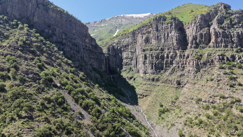 Şırnak’ta eriyen kar suları ortaya harika bir manzara çıkardı - Resim: 2