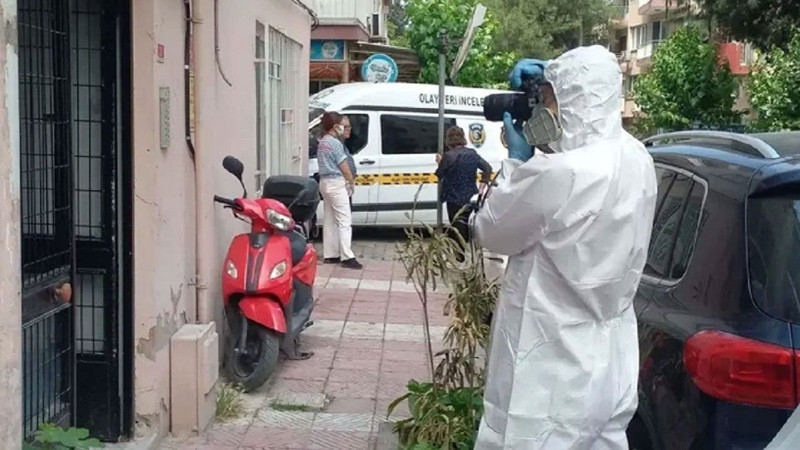 Evden gelen 'kötü koku' acı gerçeği ortaya çıkardı: Ünlü modacı evinde ölü bulundu - Resim: 4