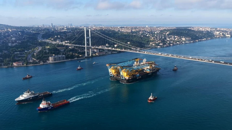 Nefesler kesildi! Denizlerin devi İstanbul Boğazı'ndan geçiyor! Tam 198 metre! - Resim: 6