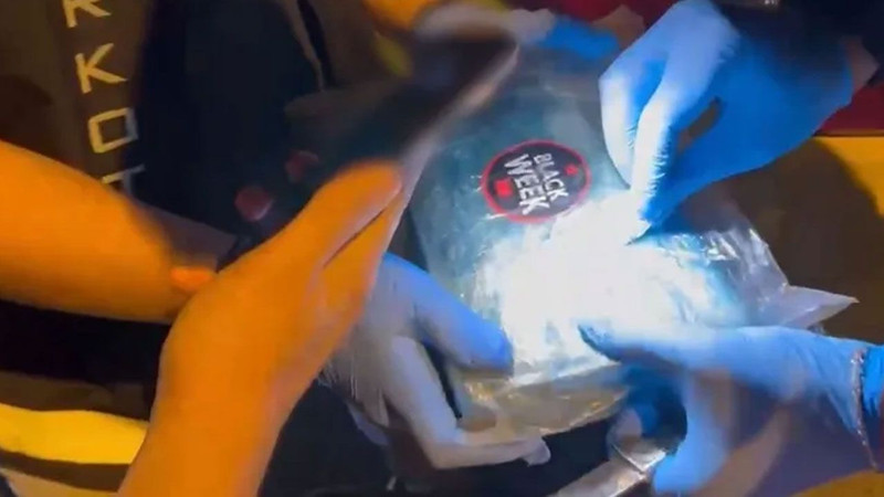 Kör Nokta çöktü! 'Bebek Yüzlü' şeytan kurye İstanbul’da suçüstü yakalandı! Film gibi operasyon: Zehir zincirinin şifreli ağı tek tek böyle çözüldü - Resim: 9