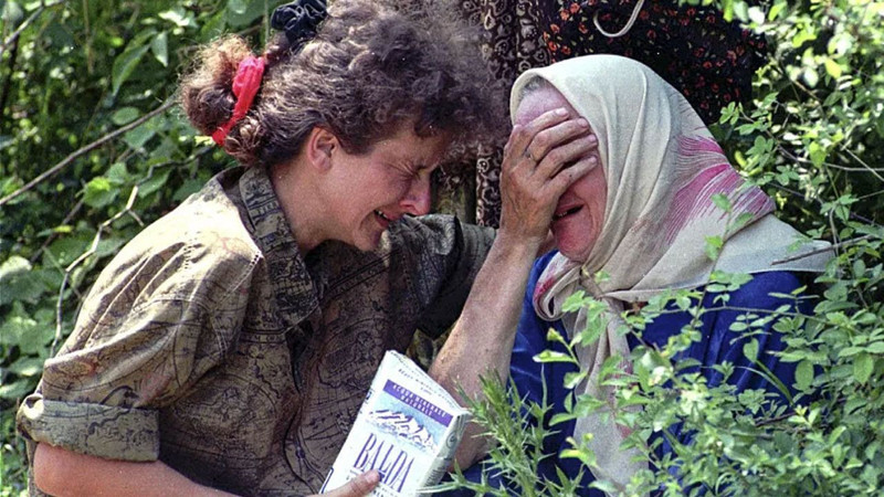 İnsanlık tarihinin kara lekesi: Srebrenitsa Soykırımı! Bir kasaba, binlerce hayat, tek bir utanç - Resim: 10