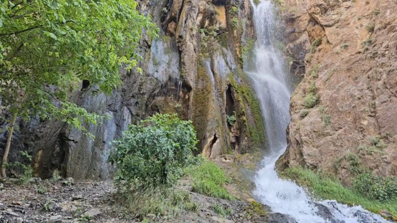 Hakkari'de gözleri kamaştıran doğa manzarası! Bir bakan bir daha baktı - Resim: 4