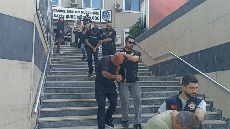 Yediemin otoparkında milyarlık vurgun! Yapay zeka ile sahte rapor yapmışlar! Telefon dinlemesine takılan o sözler şoke etti: Nakit yok, oradan birkaç tane radyatör sökün - Resim: 12