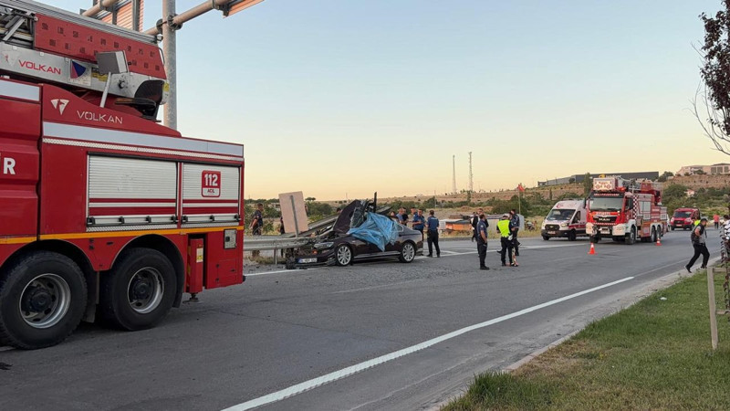 Düğün konvoyunda feci kaza! Ölü ve yaralılar var - Resim: 4