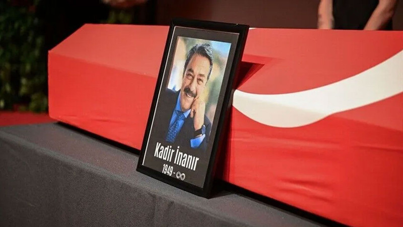 Türkan Şoray neye uğradığını şaşırdı! Kadir İnanır sorusuna verdiği yanıt gündem yarattı: Niye hatırlattınız? - Resim: 3