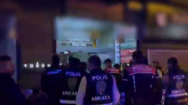 Sixtiees Pub'a fuhuş operasyonu! Diz boyu rezillik: İğrenç yazışmalar ortaya çıktı - Resim: 7