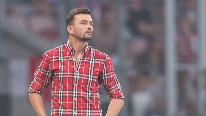 Gornik Zabrze'nin hocası Michal Gasparik maçı unutturdu:  Saha kenarındaki tarzı olay oldu - Resim: 3