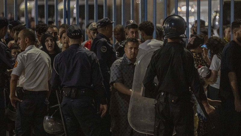 İspanya sınırında göç hareketliliği! İçişleri Bakanlığı rakamı açıkladı: Bir günde 49 bin göçmen Ceuta’ya geçti! - Resim: 5