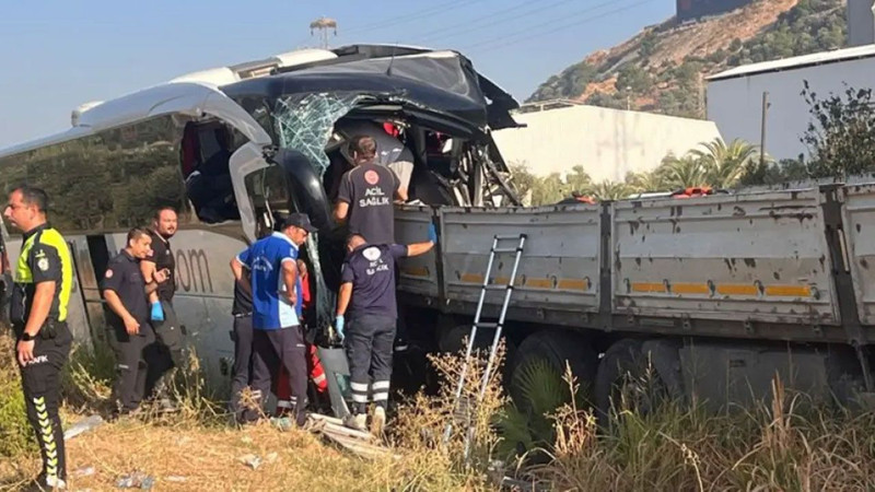 Muğla'da feci kaza! Umut Oğuz'un kardeşi yoğun bakıma kaldırıldı, yaşam savaşı veriyor - Resim: 2