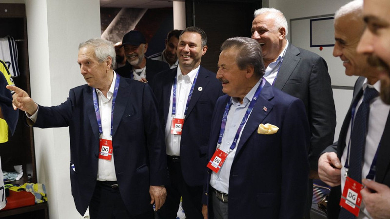 Tarihi geceye Aziz Yıldırım damga vurdu! O hareketi gündem oldu: Uğuru tuttu! - Resim: 9