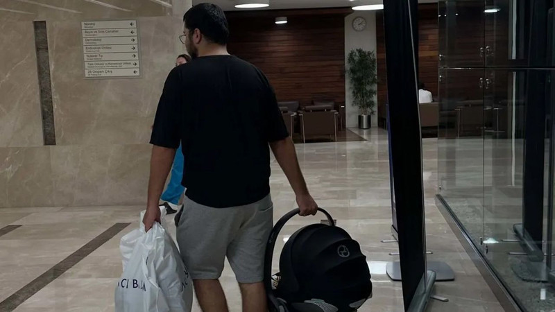 MasterChef şampiyonu Serhat Doğramacı baba oldu! İlk aile pozuna yorum yağdı: İyi ki bizi seçtin Atlas'ım - Resim: 3