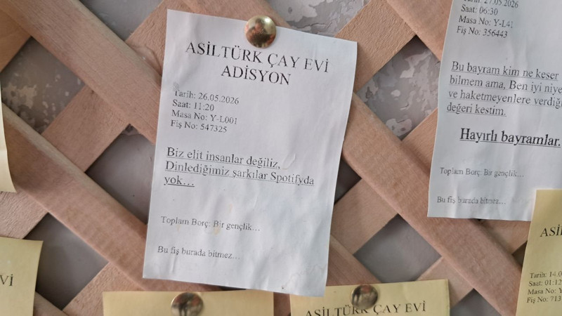 Milyonlarca kişiye ulaştı! Çayını içen bakmadan gidemiyor: Müşteriler hesabı değil adisyonu merak ediyor - Resim: 3