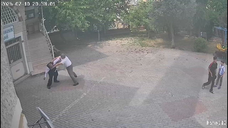 Camide 'yardım parası' kavgası! İmam ve müezzin birbirine girdi: "Bizim düzenimizi bozamazsın" - Resim: 7