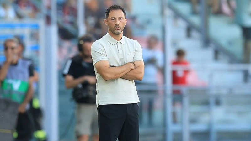 Tedesco'yu bitiren kriz! Bologna'da ortalık fena karıştı: Kafasını duvar vuruyor... - Resim: 2