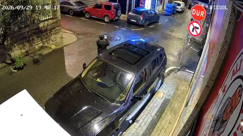 Üsküdar’da 15,5 milyonluk vurgun! 79 yaşındaki adamın serveti buhar oldu: Akılalmaz oyunu kameralar kaydetti - Resim: 12