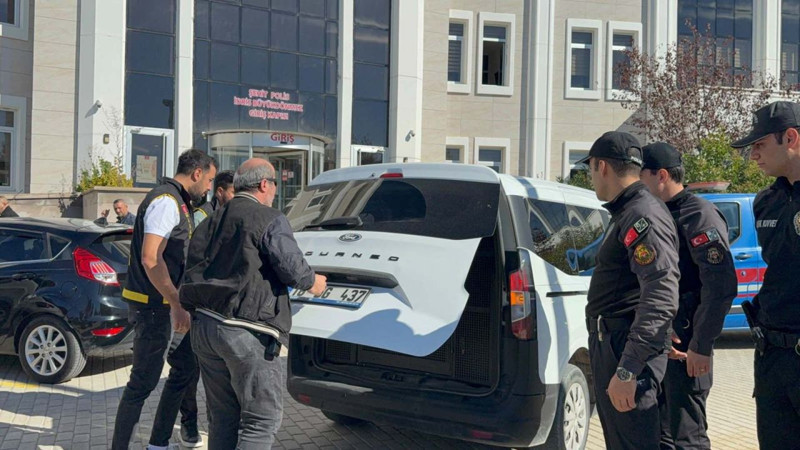 Bursa'da çifte cinayet! Her şey yere vurduğu dambıllarla başladı: Karı kocayı demirle dövdü - Resim: 6