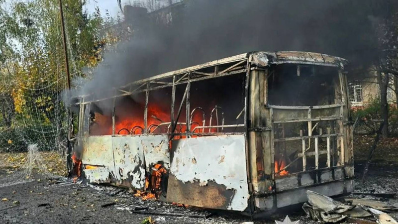 Yolcu otobüsüne saldırı: Otoyol cesetlerle doldu! O görüntüler vicdanları yaraladı - Resim: 4