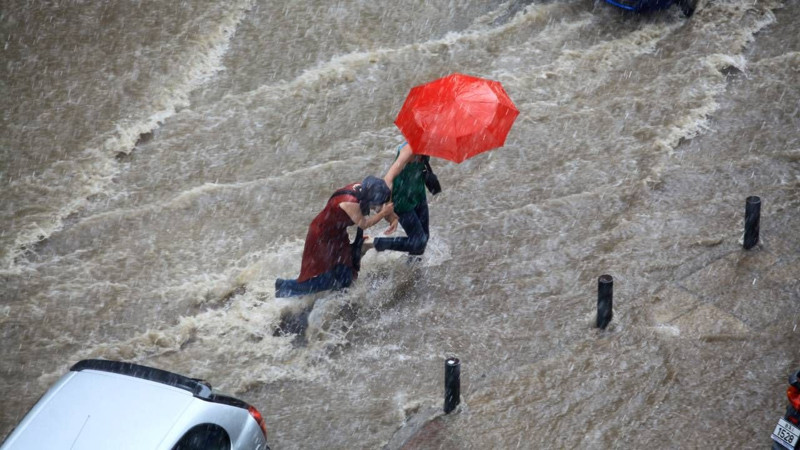 İstanbul için alarm: Sağanak geliyor! Sıcaklık 8 derece birden düşecek - Resim: 5