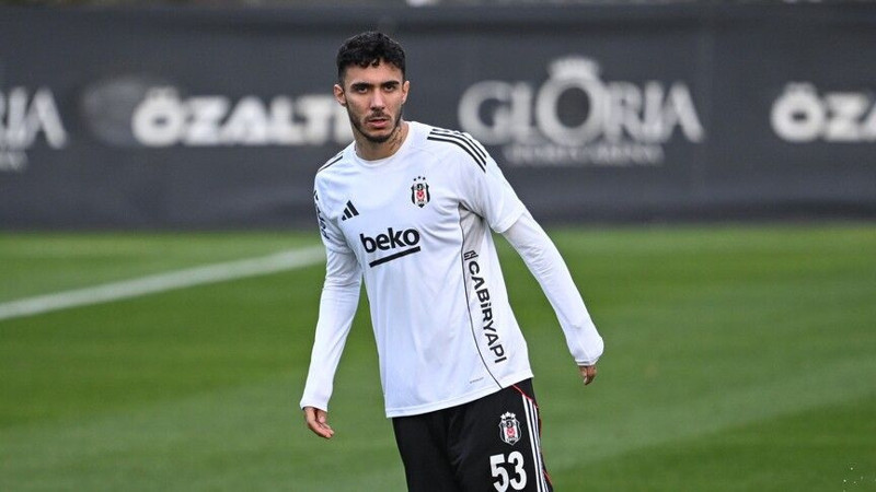 Cemre Baysel cephesinde aşk iddiası! Milli futbolcuyla anılıyor - Resim: 6