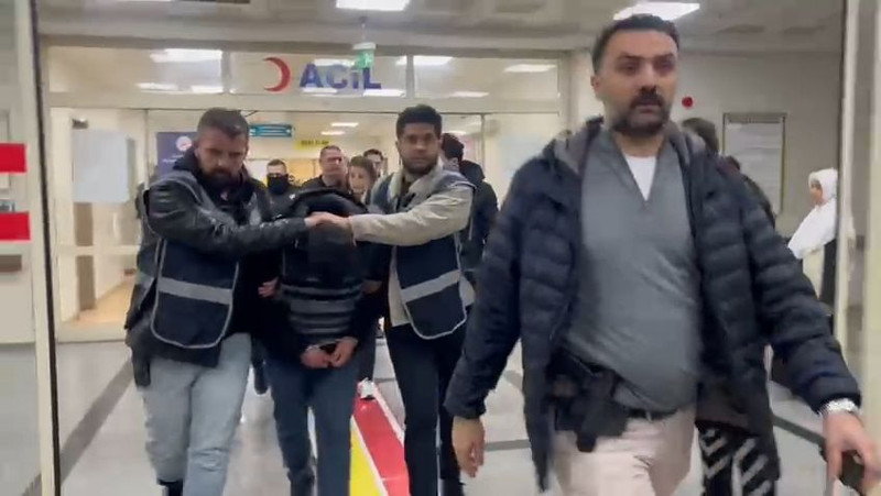 2 çocuk annesi Gülhan'ı altınları için öldürmüşlerdi! Katil komşunun kuyumcudaki görüntüleri ortaya çıktı - Resim: 5