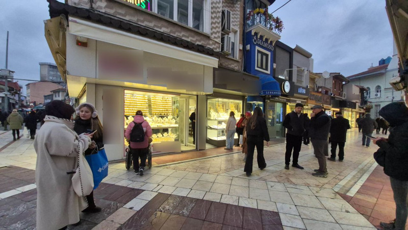 Yaşlı kadın korkudan titreyerek geldi! O detay dolandırıcıları ele verdi - Resim: 3