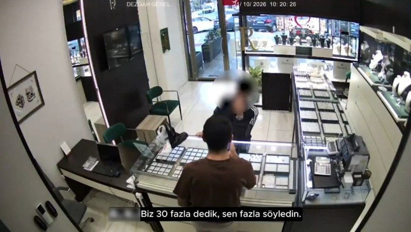 Kolye tartışması kanlı bitmişti! Esenyurt'ta kuyumcu saldırısının yeni görüntüleri: Gel lan, kolyeyi bana sat - Resim: 8