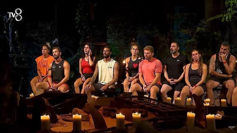 Survivor'da ikinci hırsızlık vakası daha! Adaya yiyecek gömen o ismi Acun Ilıcalı açıkladı - Resim: 2