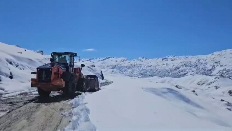 Şırnak'ta kar kalınlığı 25 santimetreyi geçti. Kentin her yerinden fırlayabilirler herkes önceden bilsin - Resim: 4