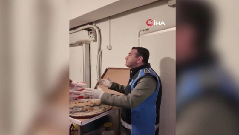 Hatay'da börekçide skandal! Deposundaki ürün 'pes' dedirtti... - Resim: 6