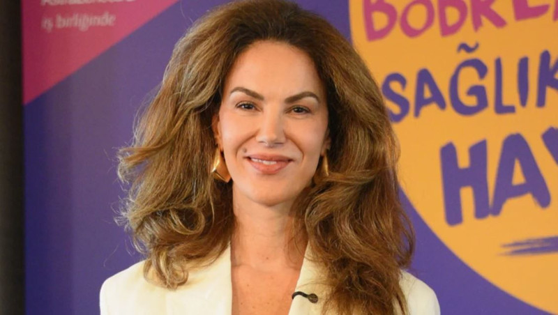 Ünlü model Tülin Şahin'den üzen haber! Göğsünde tümör tespit edildi - Resim: 2