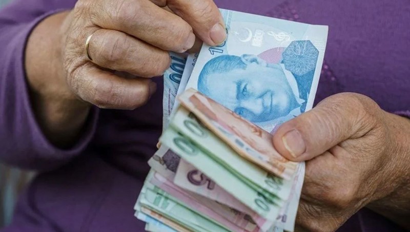 T.C. Kimlik Numarası'nın sonu 0, 2, 4, 6, 8, 10 olanlar dikkat! Emekli Bayram İkramiyesinde tarih verildi almayı unutmayın - Resim: 1