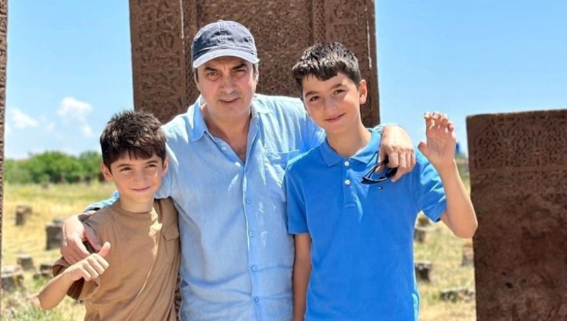 Kurtlar Vadisi’nin Polat’ı Necati Şaşmaz çocuklarıyla Ahlat'ta! Son hali dikkat çekti - Resim: 4
