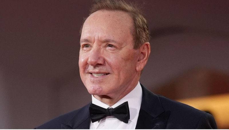 Kevin Spacey, 2026'da hakim karşısına çıkacak! Üç erkeğin cinsel saldırı iddiasıyla yargılanacak - Resim: 1