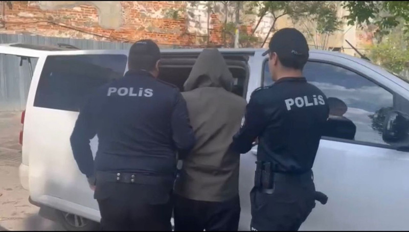 Torreira’ya saldırı anı kamerada! Saldırganın tehdit mesajları ortaya çıktı: Onu öldüreceğim - Resim: 7