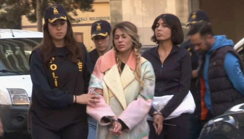 Nihal Candan'ın annesinden korkutan paylaşım! Evlat acısı dinmiyor - Resim: 1