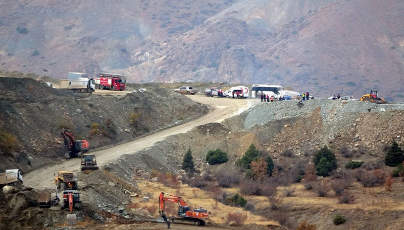 Göçük altında kaldı! 18 gündür aranıyor - Resim: 2