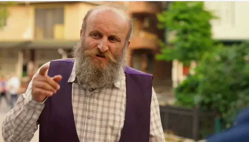 Ünlü oyuncu Çetin Altay'dan şaşırtan hamle! Sahneye çıkmaya hazırlanıyor - Resim: 2