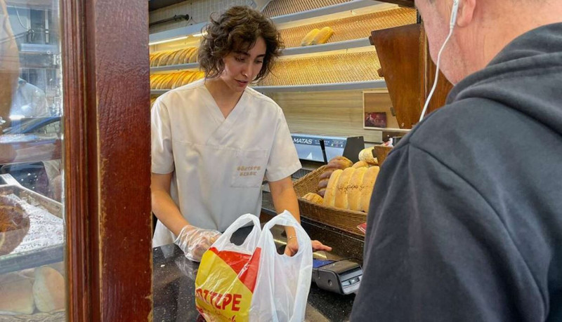 Best model derecesi vardı, fırında çalışmaya başladı! Irmak Öztaş ilk kez konuştu: Ben ekmeğimi buldum! - Resim: 4