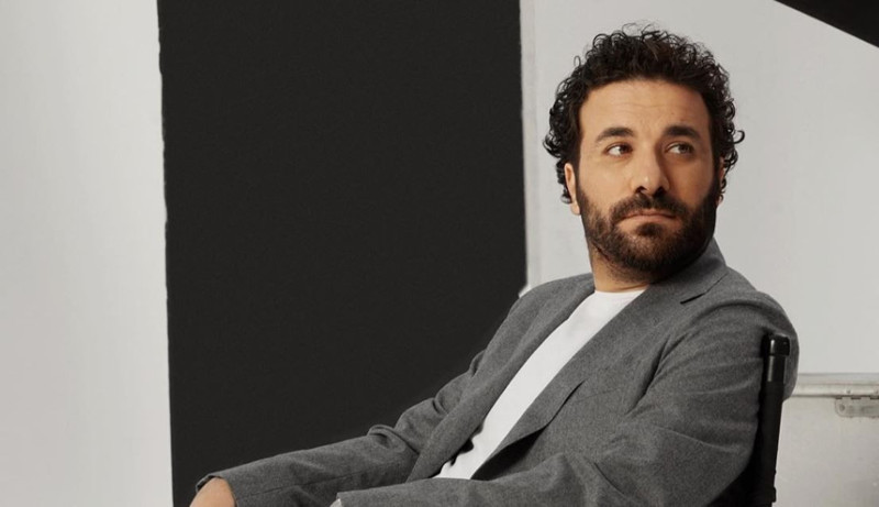 Ünlü komedyen Hasan Can Kaya nişanlandı! Aile arası törenden ilk kare geldi - Resim: 2