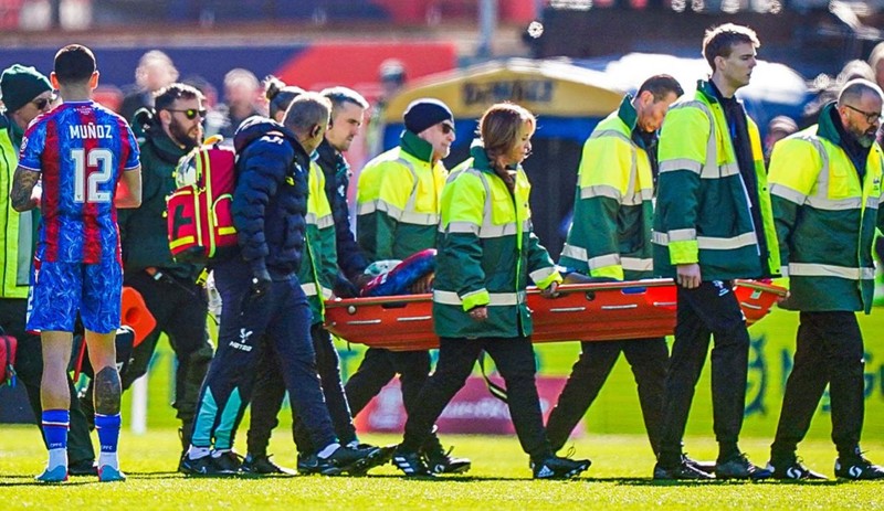 Kalecinin uçan tekmesiyle kanlar içinde kaldı! Yıldız futbolcunun son durumu belli oldu! - Resim: 5