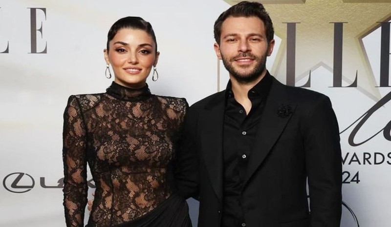 Hande Erçel ile Hakan Sabancı çiftinden romantik yeni yıl pozu! Leopar tarzı göz kamaştırdı - Resim: 2