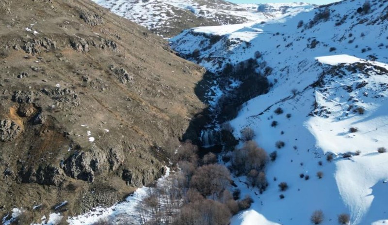 Tokat ile Ordu’nun sınırında bulunan Çiseli Şelalesi'nde Sibirya'yı aratmayan görüntü. Merkeze 10 kilometre uzaktaki manzarayı görenler inanamadı - Resim: 3