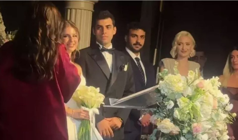 Sihirli Annem'in Çilek'i Zeynep Özkaya gelin oldu! İşte düğününden ilk kareler - Resim: 3