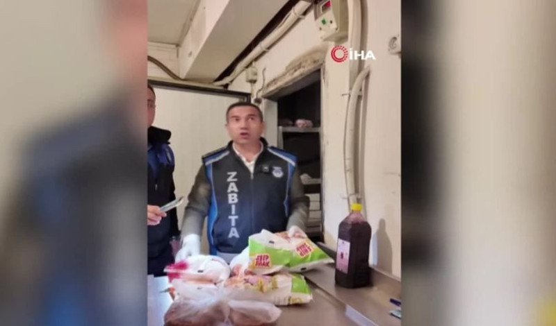 Hatay'da börekçide skandal! Deposundaki ürün 'pes' dedirtti... - Resim: 1